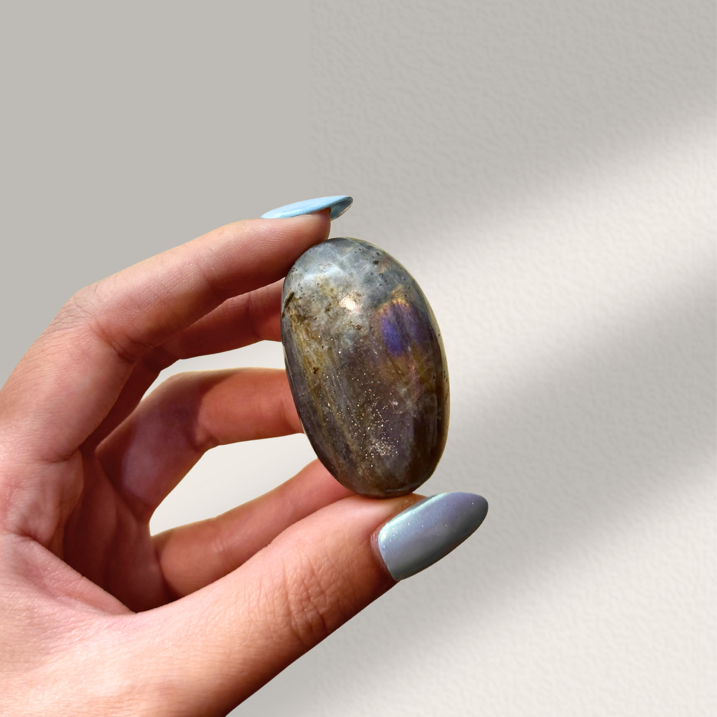 Labradorite Palm Stone (P)