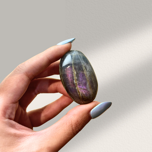 Labradorite Palm Stone (P)