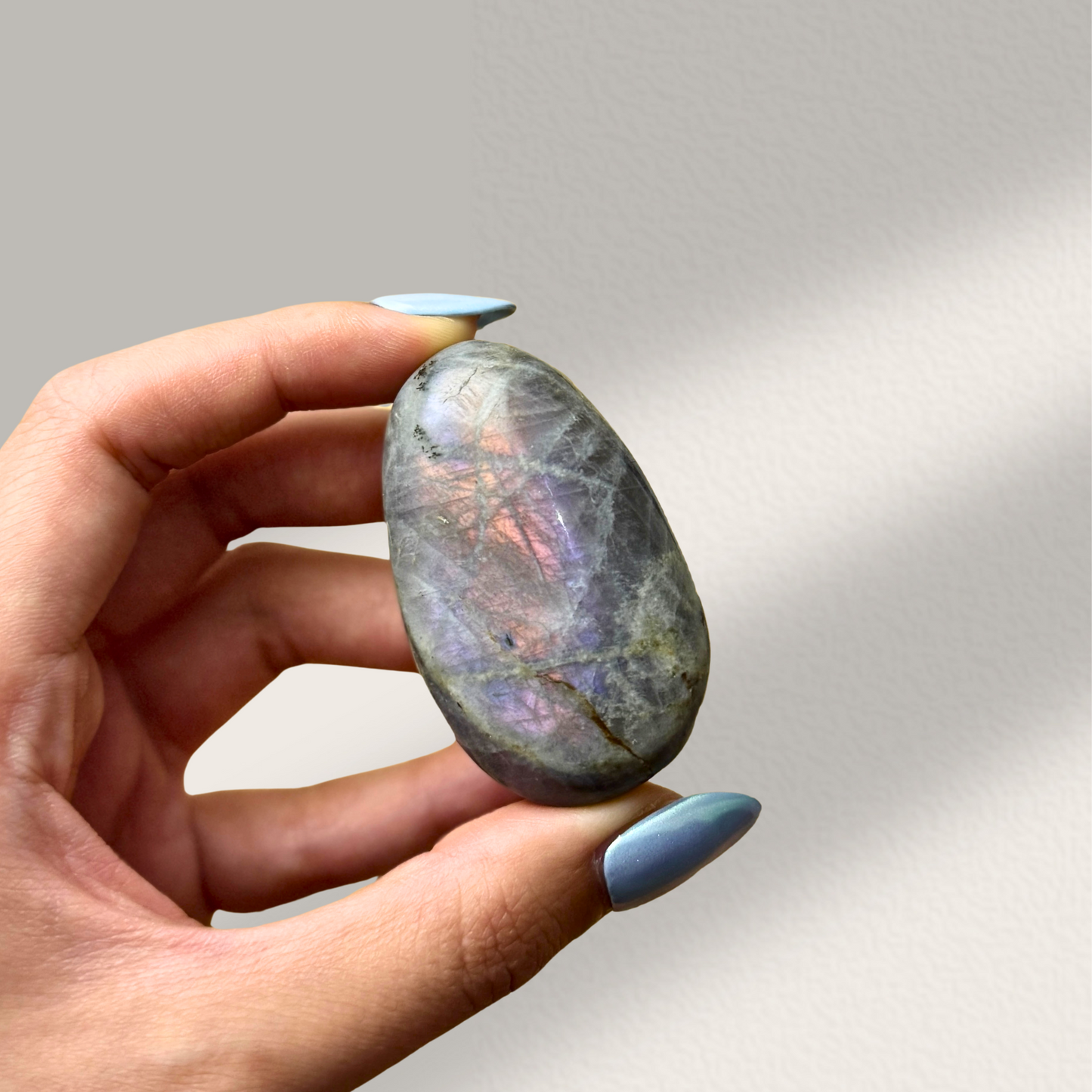Labradorite Palm Stone (R)
