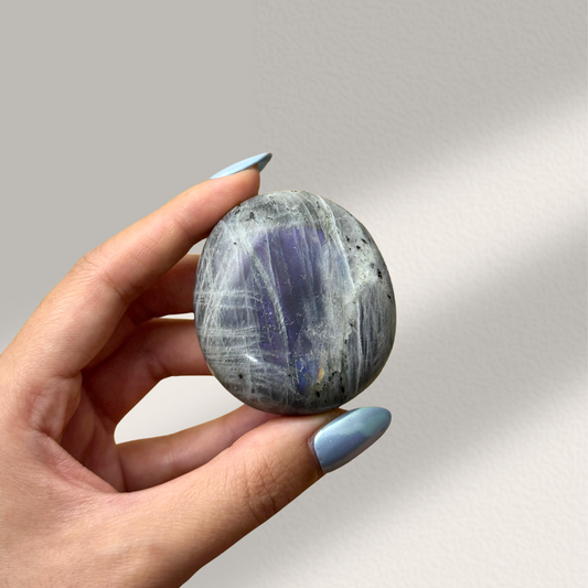 Labradorite Palm Stone (T)