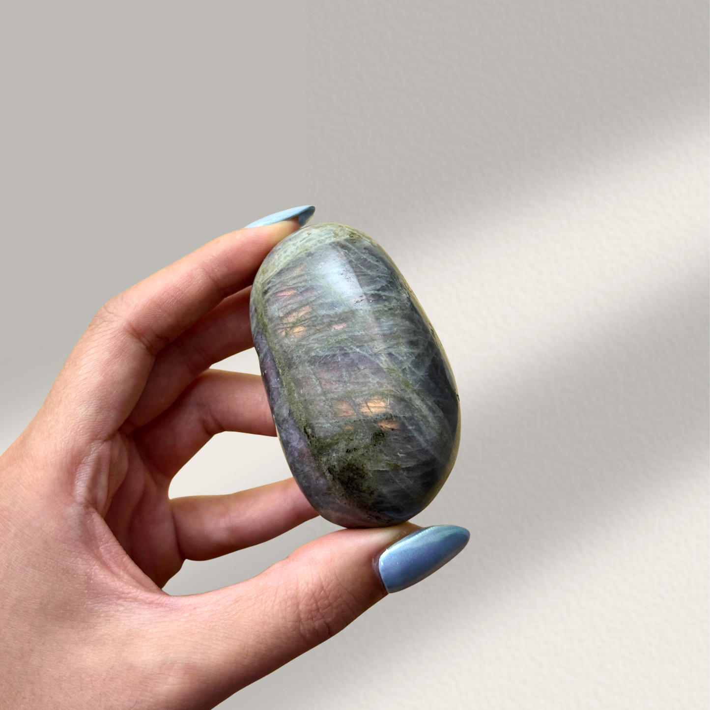 Labradorite Palm Stone (L)