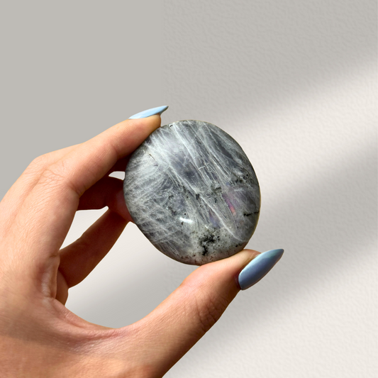 Labradorite Palm Stone (T)