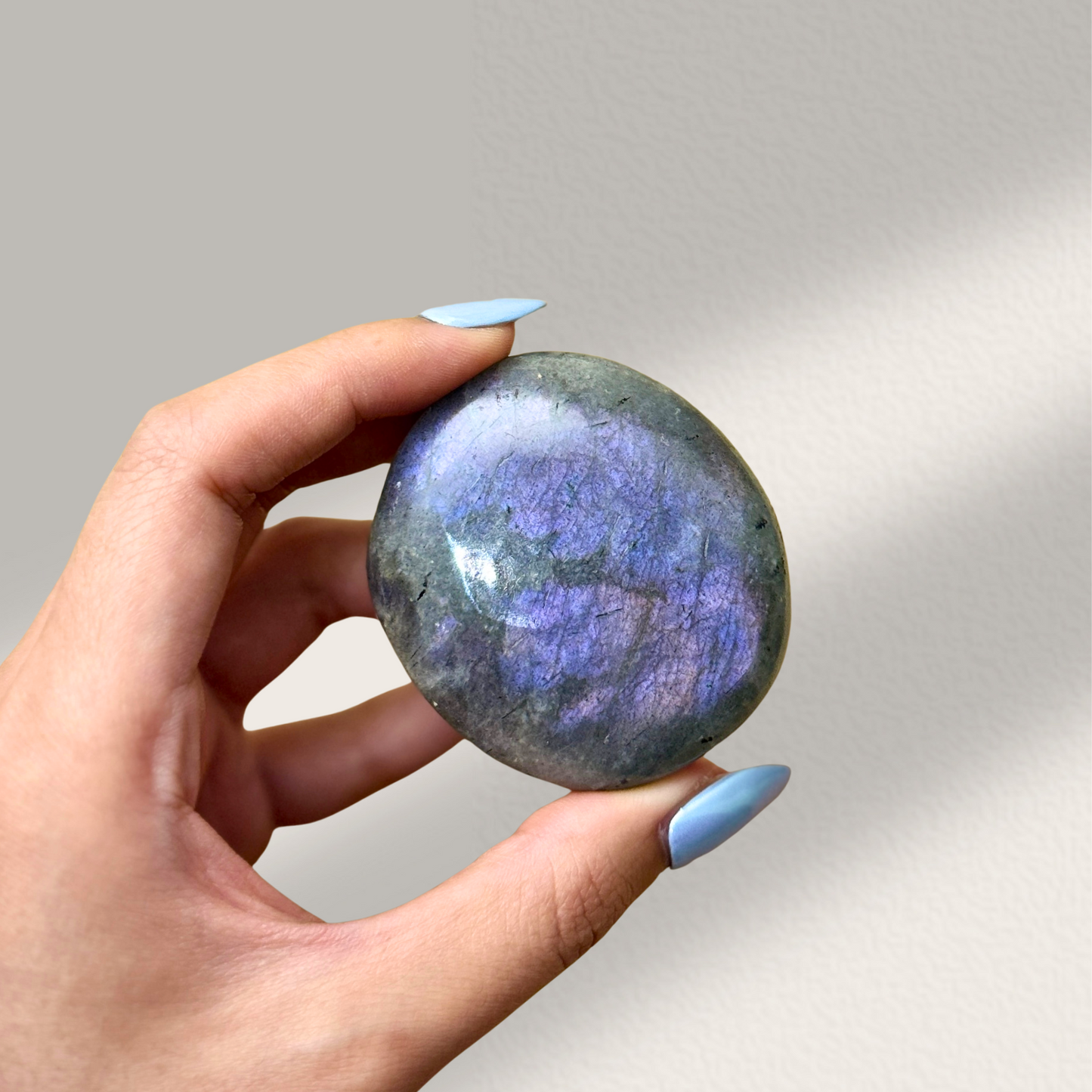 Labradorite Palm Stone (K)